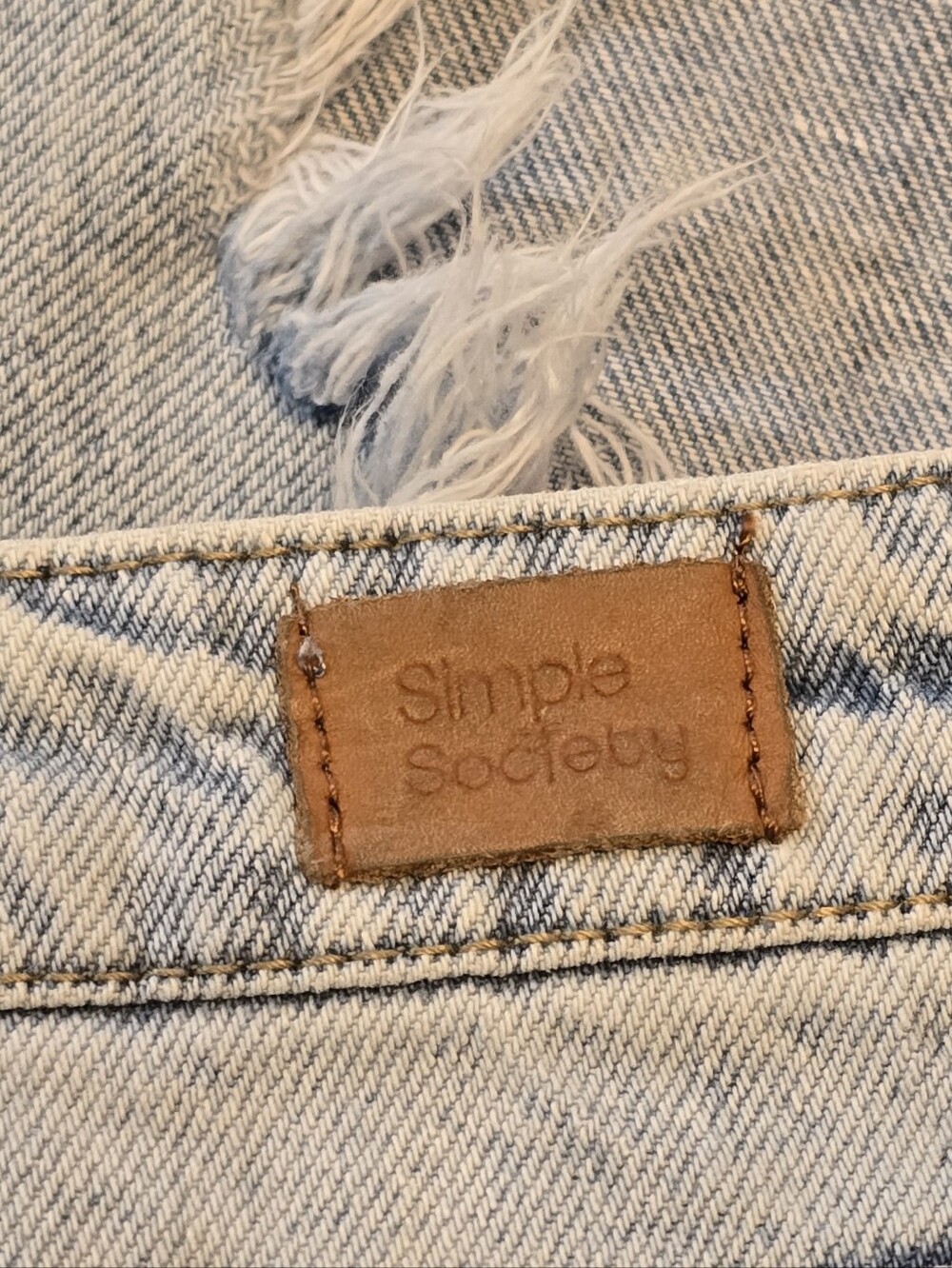 Simple Society Lexi Button Fly Destroyed Mom Jeans Light Wash 7/28 - Picture 5 of 10